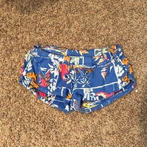 O’Neill lounge shorts size small